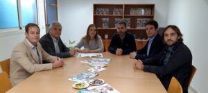 La consejera de Ciencia visita Aspanoa para conocer las primeras investigaciones contra el cáncer infantil de la historia de Aragón