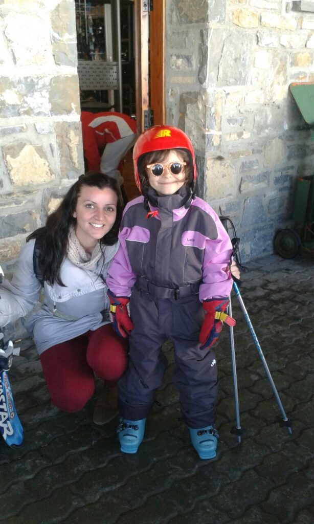 Aramón invita a cinco niños de Aspanoa a esquiar en Formigal