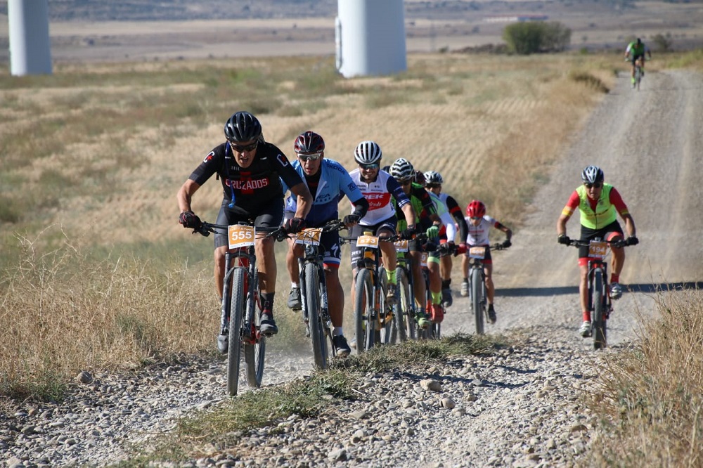 Mil ciclistas contra el cáncer infantil: la BTT Aspanoa bate su récord